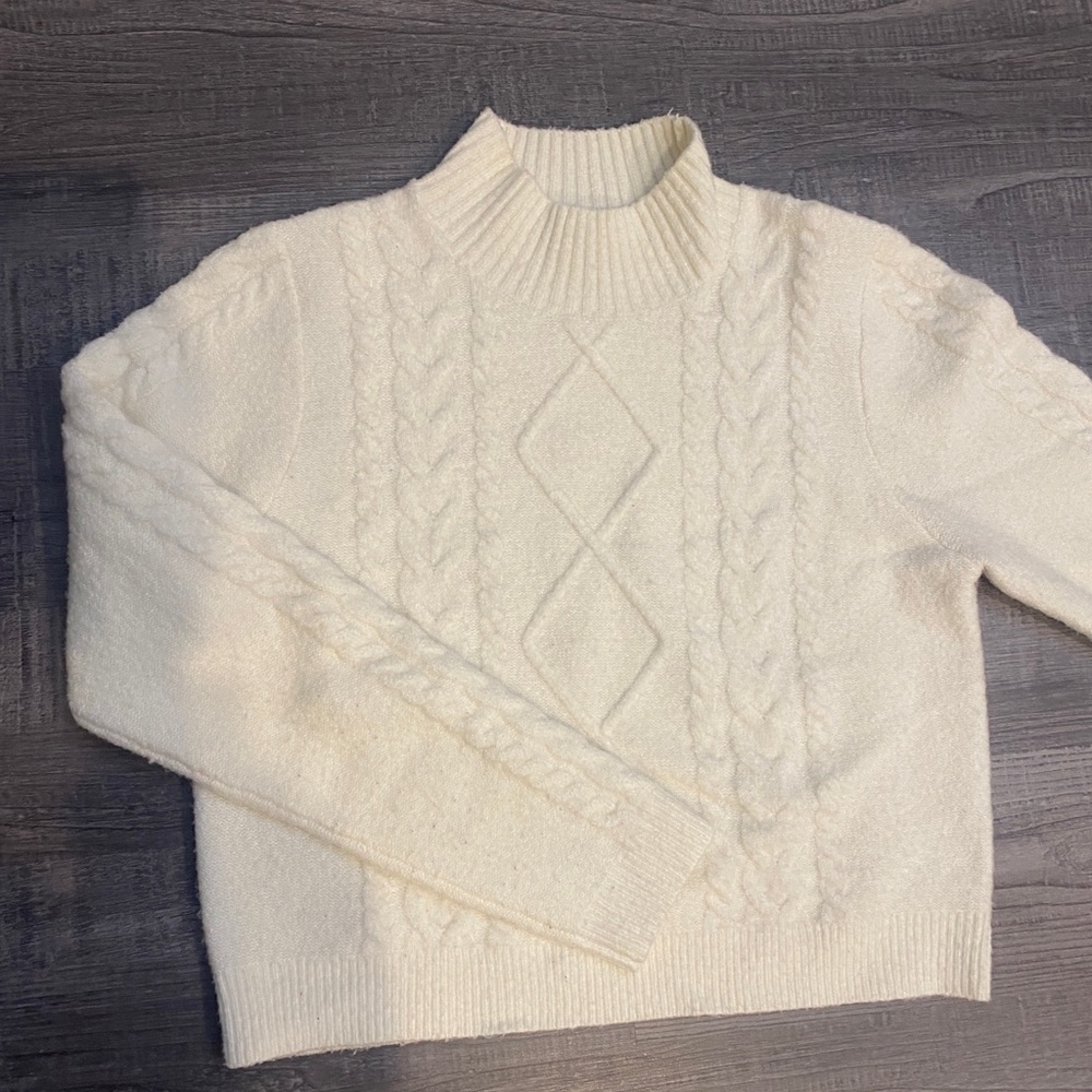 Elegant White Cable Knit Sweater